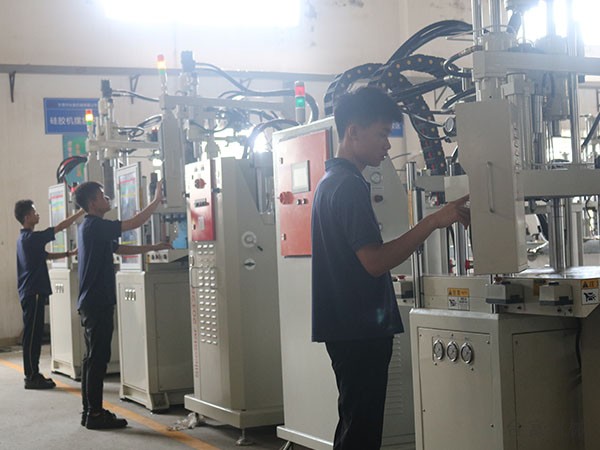 解析液態硅膠注塑機注塑產品的應用